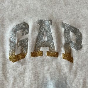 EUC GAP SWEATSHIRT
